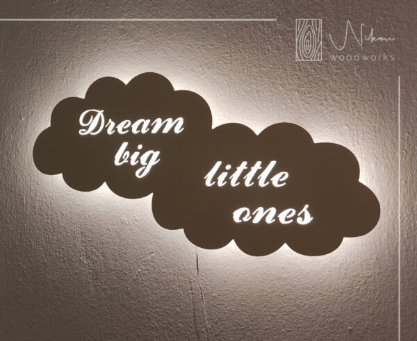 Ξύλινο φωτιστικό τοίχου για το παιδικό δωμάτιο ''Dream big little ones''