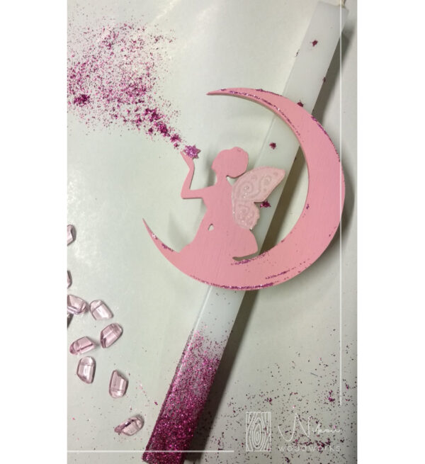 Λαμπάδα με ξύλινη νεράιδα πάνω στο φεγγάρι